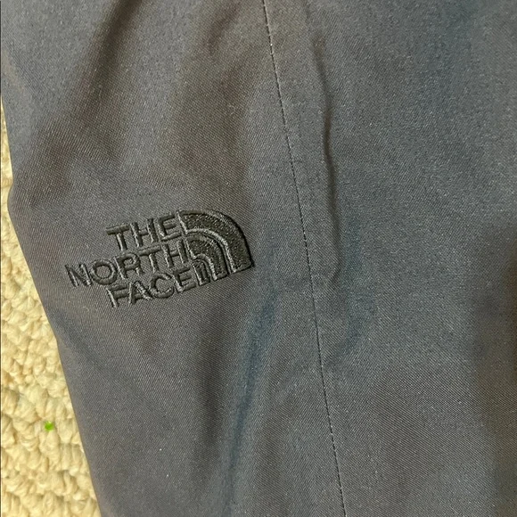 🏔️ The North Face Women’s Insulated Snow Pants – Size Large - Picture 5 of 7
